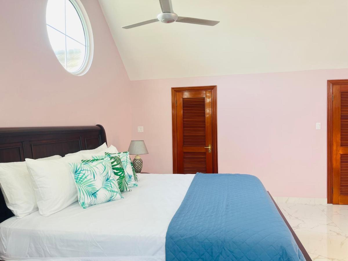 Luxury Apartments And Rooms,The Lagoons Montego Bay Exterior photo