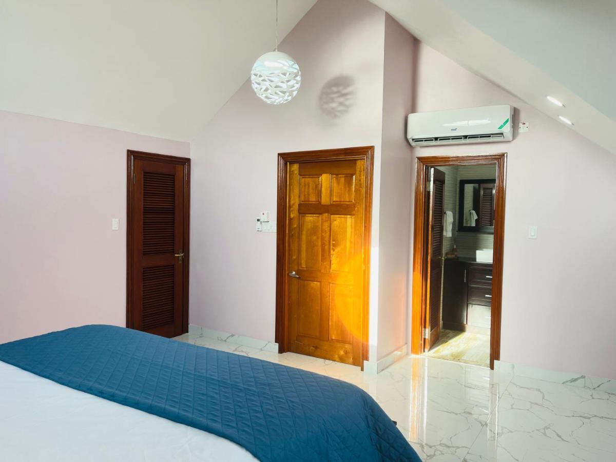 Luxury Apartments And Rooms,The Lagoons Montego Bay Exterior photo