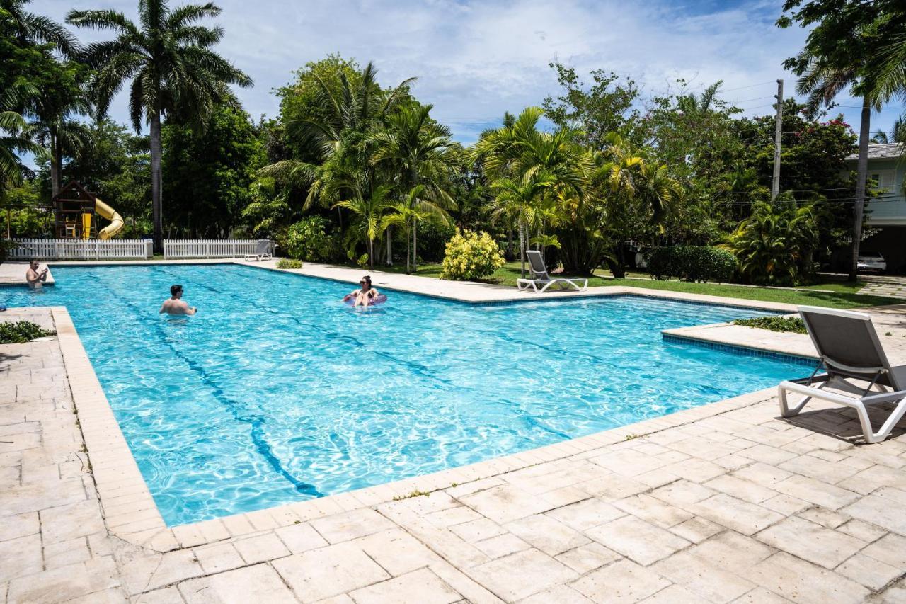 Luxury Apartments And Rooms,The Lagoons Montego Bay Exterior photo