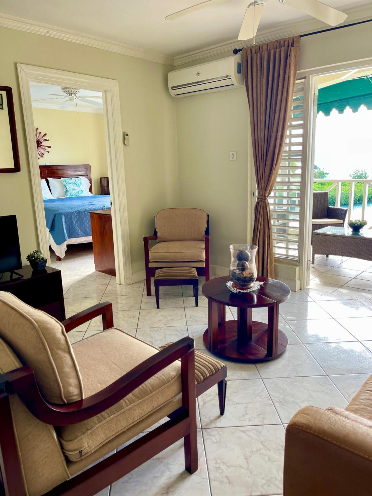 Luxury Apartments And Rooms,The Lagoons Montego Bay Exterior photo