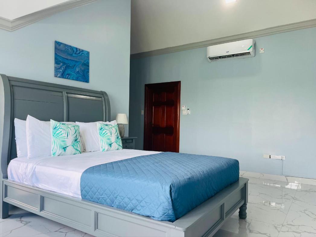 Luxury Apartments And Rooms,The Lagoons Montego Bay Exterior photo