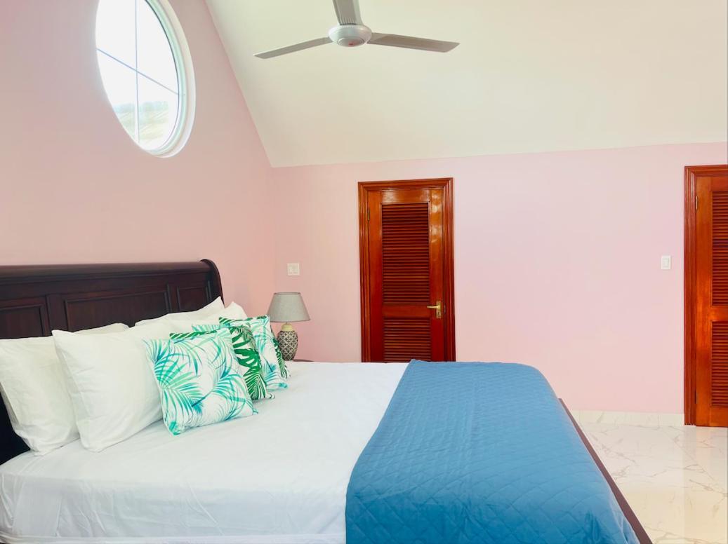Luxury Apartments And Rooms,The Lagoons Montego Bay Exterior photo