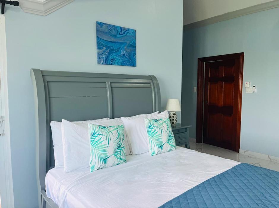 Luxury Apartments And Rooms,The Lagoons Montego Bay Exterior photo