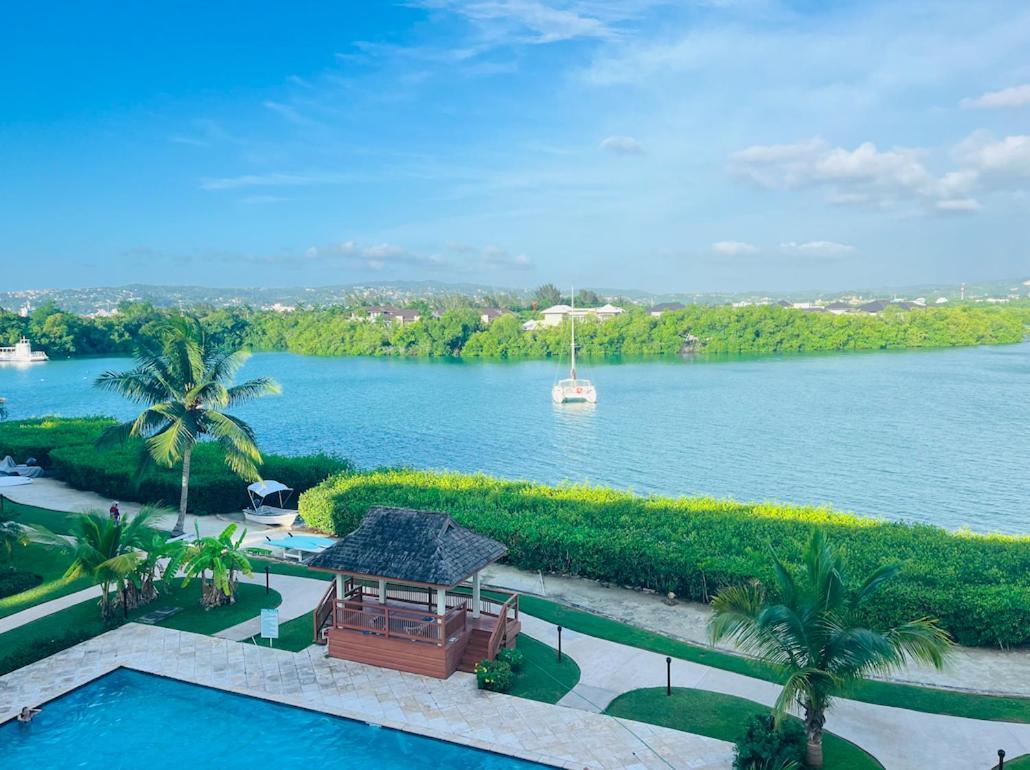 Luxury Apartments And Rooms,The Lagoons Montego Bay Exterior photo